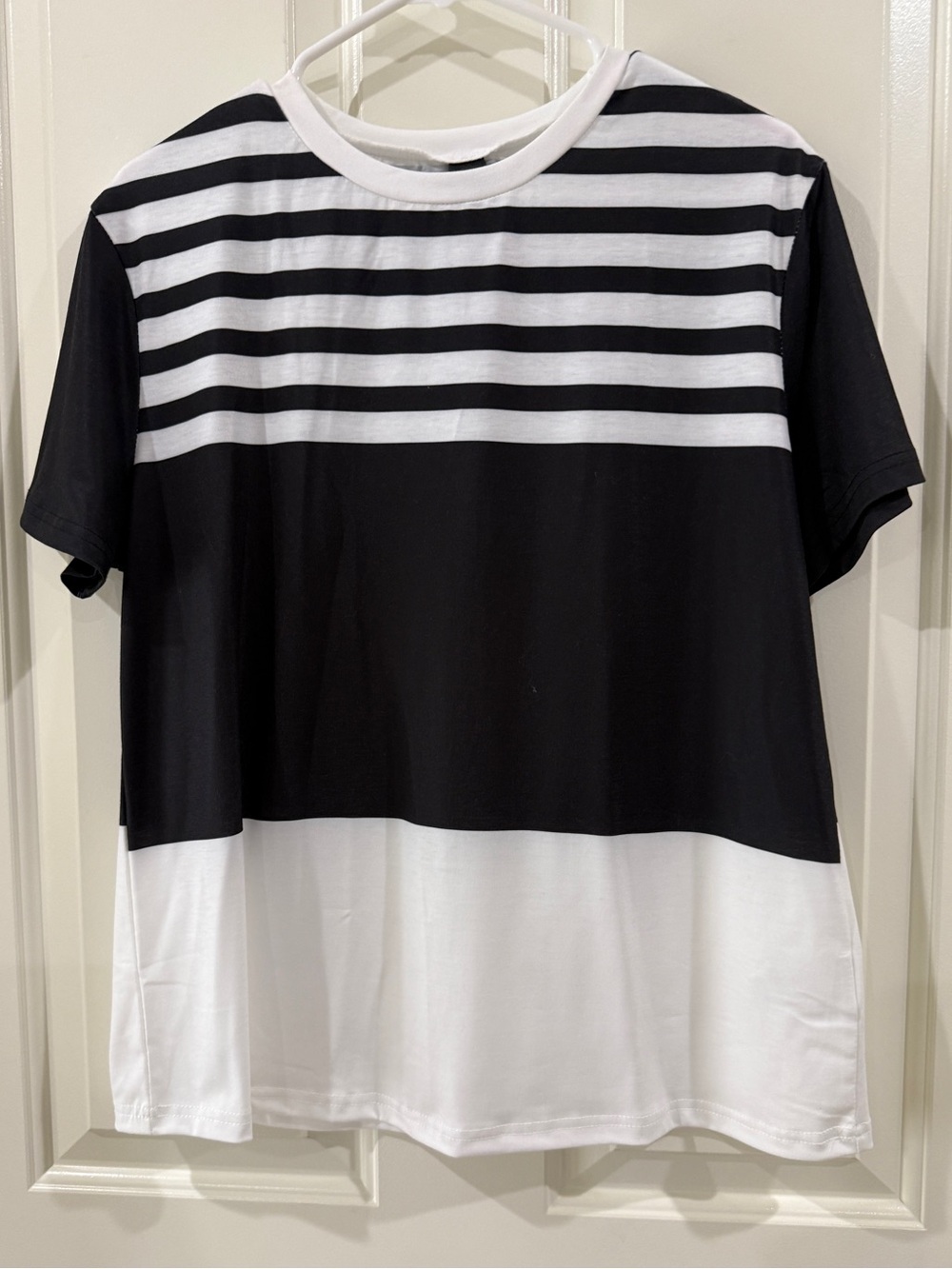 Women’s Black & White Striped Block Short-Sleeve Shirt